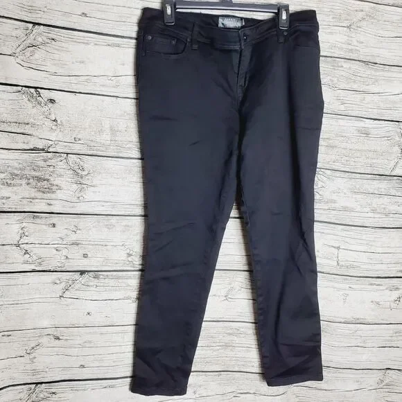 Torrid Sateen Black Stretch Jeans Size 16R - Picture 1 of 7